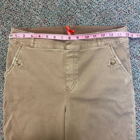 SPANX® Stretch Twill Cropped Pant Cedar Size Large - Picture 14 of 14